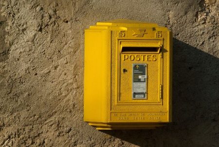 Come bloccare email indesiderate SPAM e mittenti sconosciuti dalla casella di posta elettronica item-thumbnail