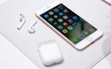 Come ascoltare la musica con iPhone 7 e 7 Plus mentre si ricarica la batteria item-thumbnail